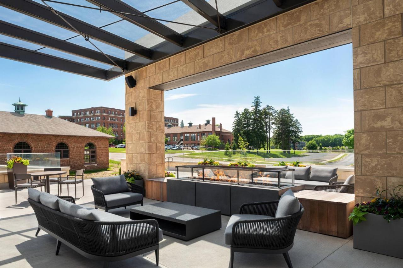 Springhill Suites By Marriott Milwaukee West/Wauwatosa Exterior foto